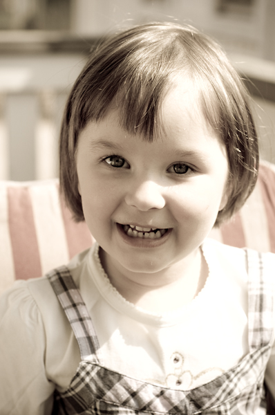 Rianna 60 600px.jpg - Rianna